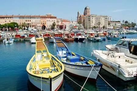 Le Palais Royal Daire Saint-Raphaël